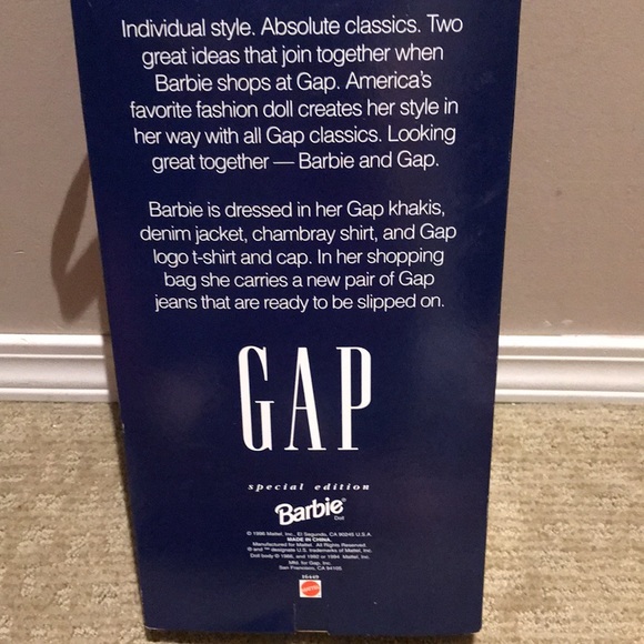 Special edition GAP barbie - Picture 2 of 2